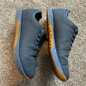 Nobull 8.5mens blue workout shoes